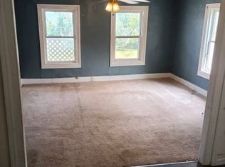 12 Hoosac St #3, Johnstown, NY 12095