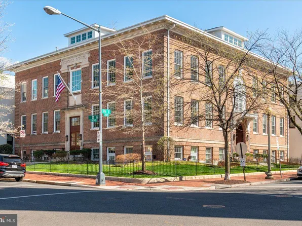 901 D St NE APT 101, Washington, DC 20002