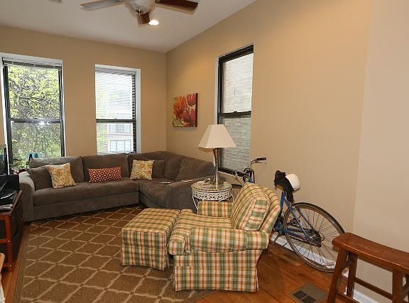 5th image of 1116 N Hermitage Ave APT 02F