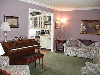 2nd image of 6429 Antoinette Ln