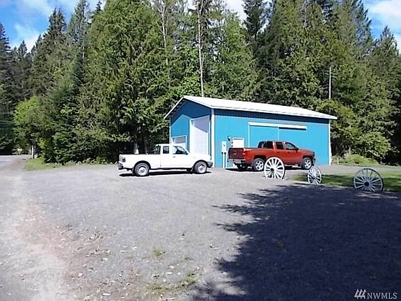 3rd image of 109 Alderwood Dr