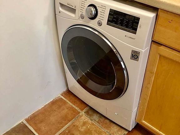 4th image of 21 W 85th St #4R
