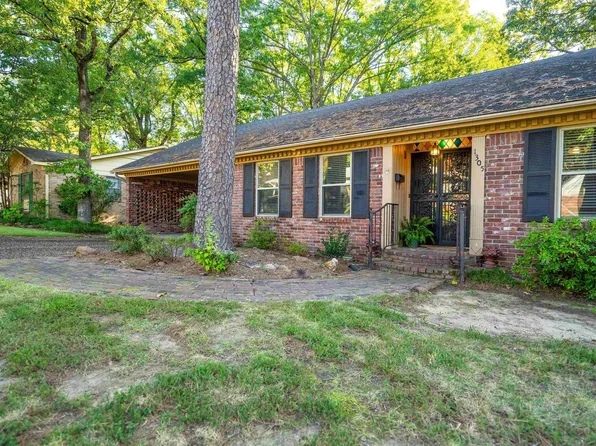1305 Biscayne Dr, Little Rock, AR 72227