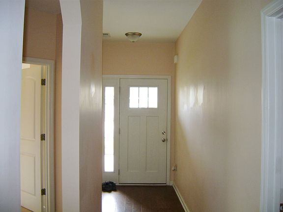 2nd image of 306 Hidden Oaks Dr