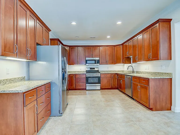 2224 W Berrie Cir — Photo 19