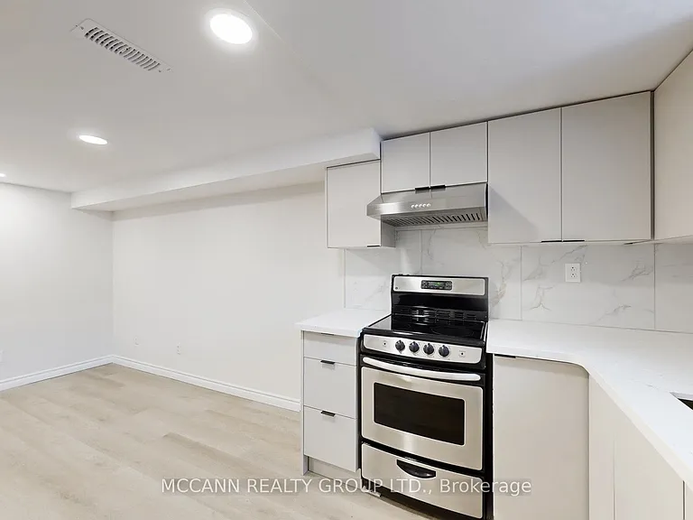 274 Boon Ave — Photo 6