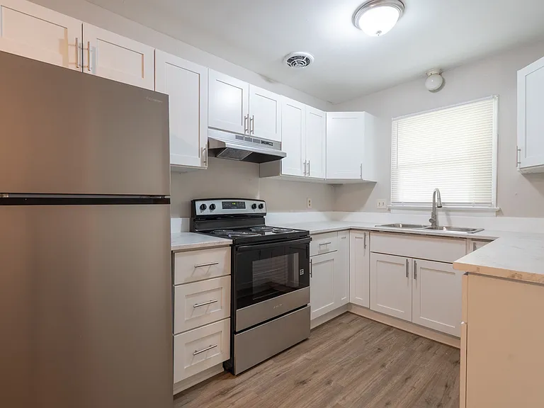 344 Woodview Ave #A — Photo 7