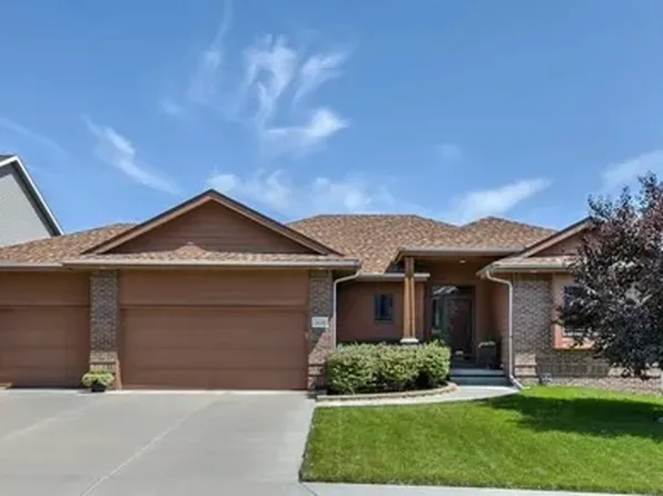 16318 Birch Ave, Omaha, NE 68136