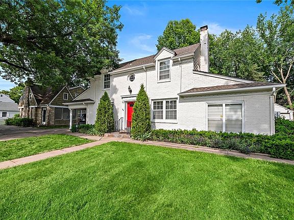 2nd image of 7715 Ward Parkway Plz