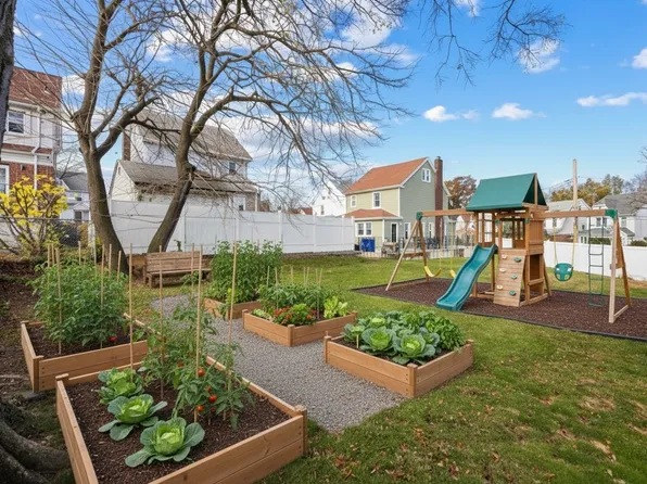 146-36 13th Avenue image 23 of 27