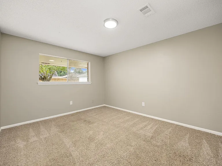 5923 Pebble Springs Dr — Photo 27