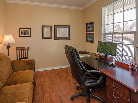 5th image of 10739 Chestnut Heath Ct