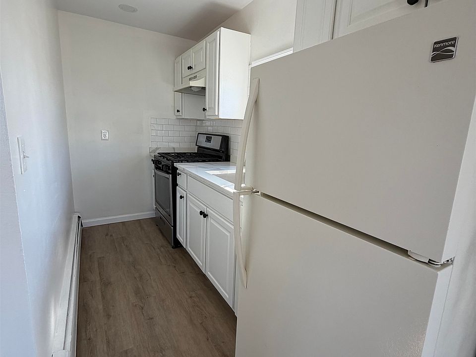 1st image of 1400 Kennedy Blvd APT 2