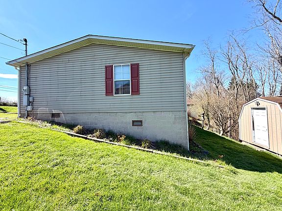 4th image of 387 Pea Ridge Rd