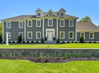 111 Farmers Row, Groton, MA 01450