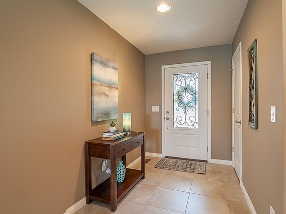 4th image of 9916 Arbor Lake Dr