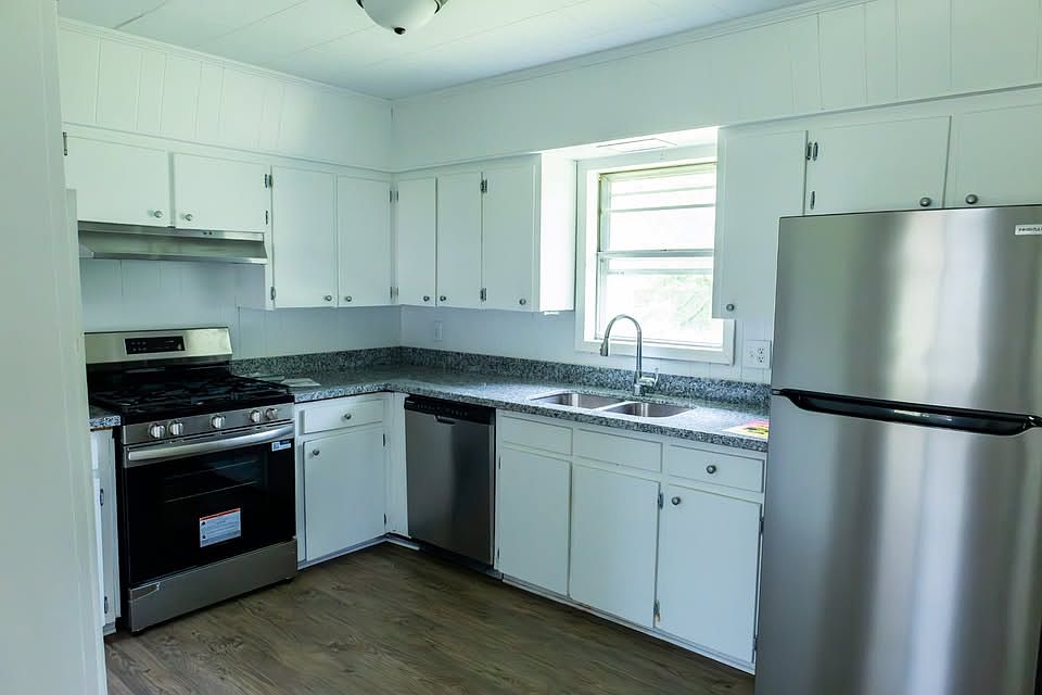 1st image of 704 Cecile Blvd