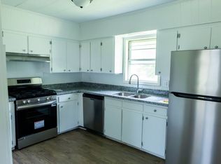 704 Cecile Blvd, Breaux Bridge, LA 70517