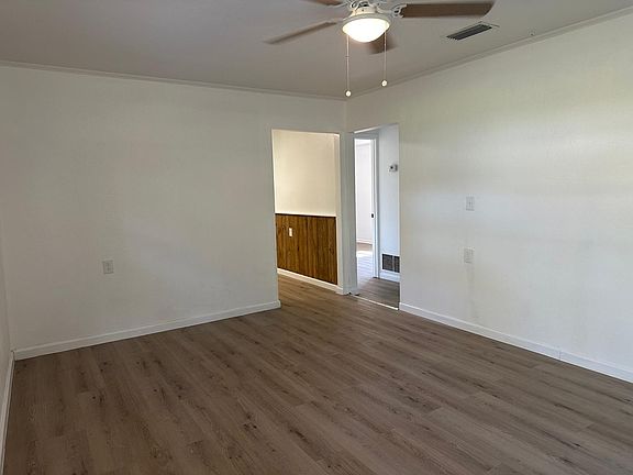 3rd image of 4611 County Road 300
