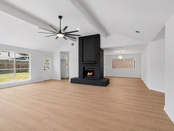 3rd image of 3715 Straightfork Dr