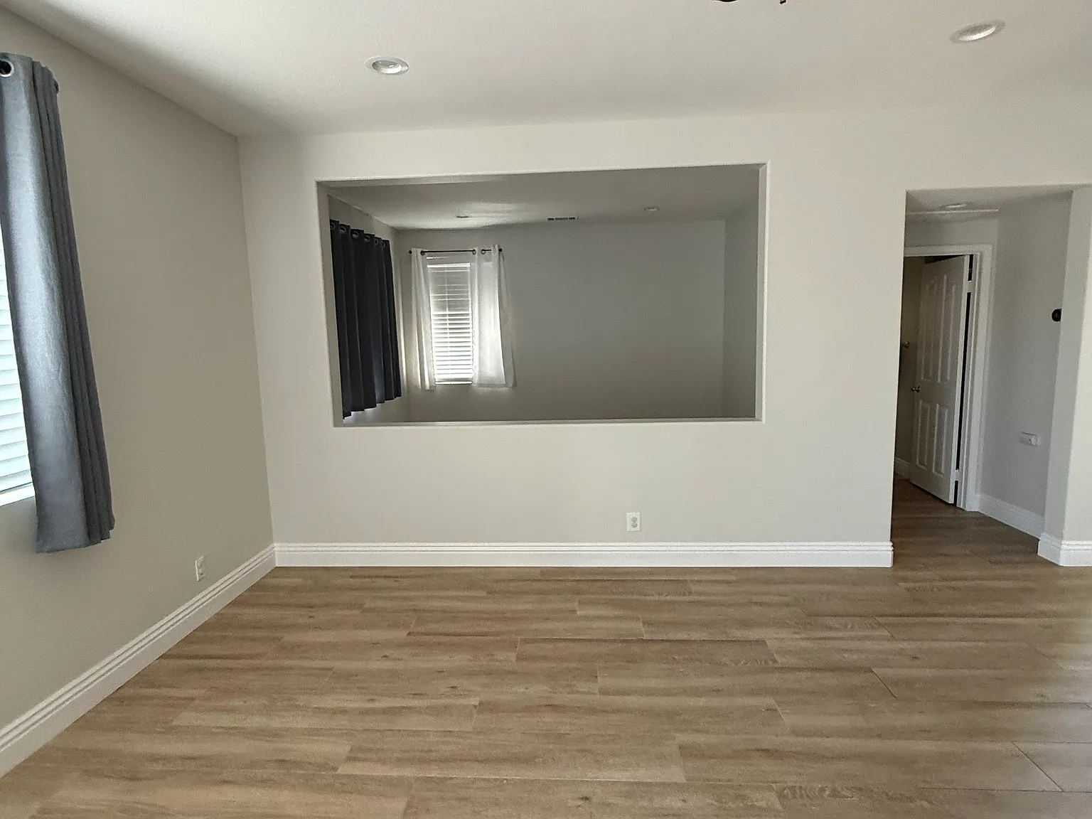 3 bed, 2200 sqft, $5,500 — Photo 2