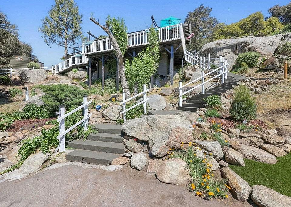 1st image of 10057 River Dr