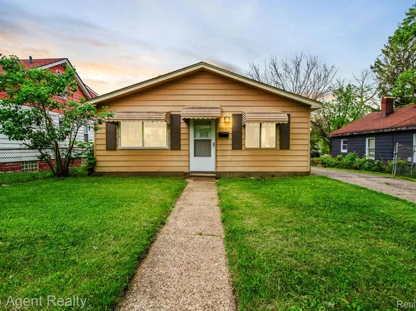 795 Robinwood St, Pontiac, MI 48340
