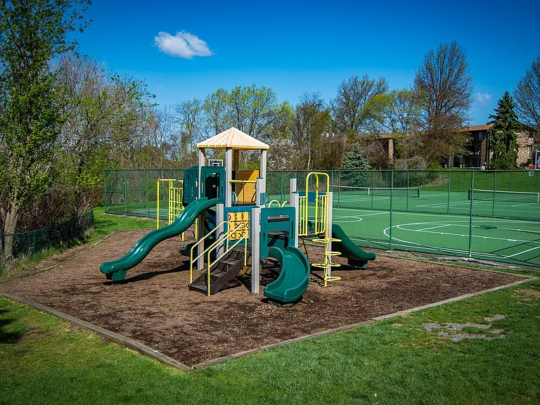 Carriage Park Apartments Playground 02