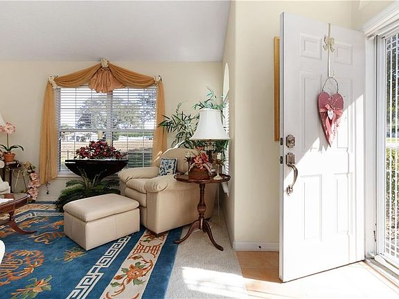 4th image of 100 Twin Lake Cir