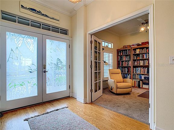 4th image of 2816 Bay Side Dr