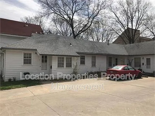 121 W 14th St #C Photo 1