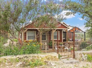 815 Nixon Creek Rd, Fredericksburg, TX 78624