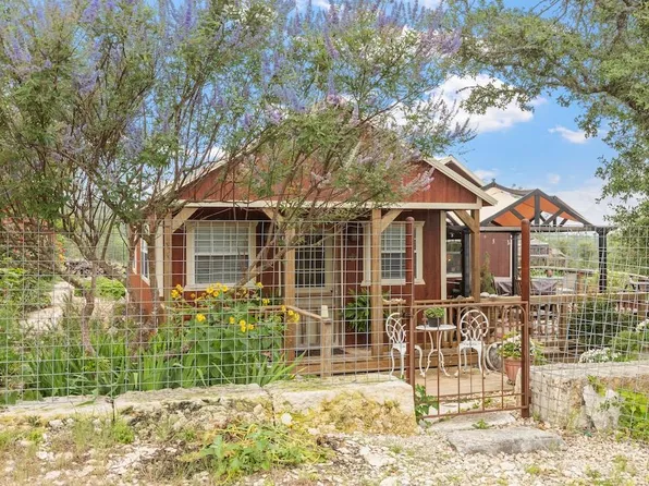 815 Nixon Creek Rd, Fredericksburg, TX 78624