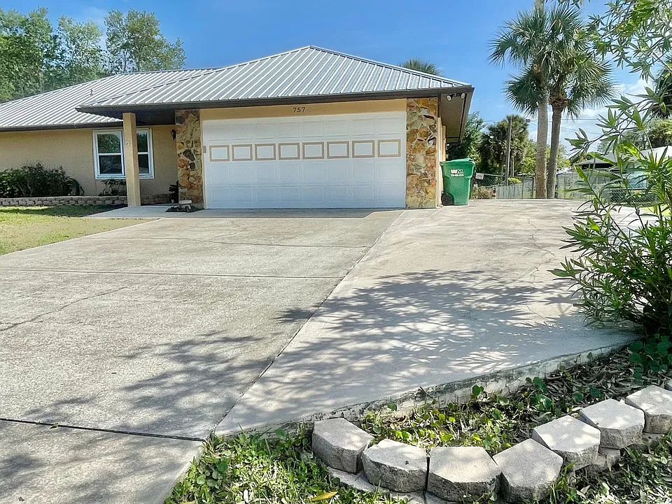 757 Beard Ave