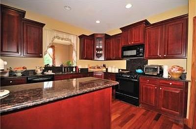 3rd image of 146 Green Valley Dr