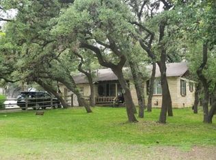 607 N School St, Boerne, TX 78006