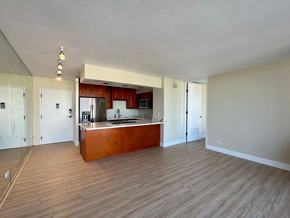 1st image of 1925 Kalakaua Ave APT 2806
