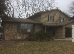 458 Concord Rd, Oconomowoc, WI 53066