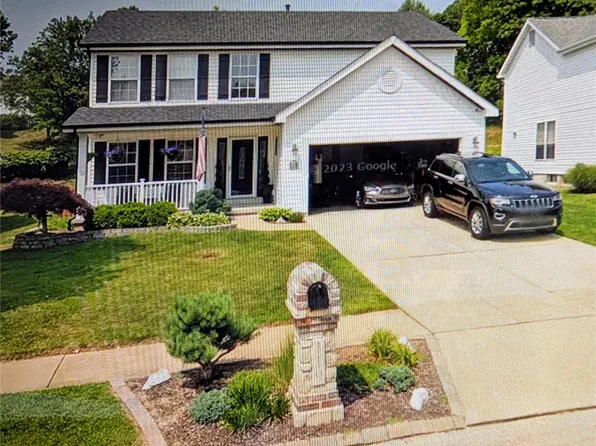 119 Hunters Lake Ct, Eureka, MO 63025