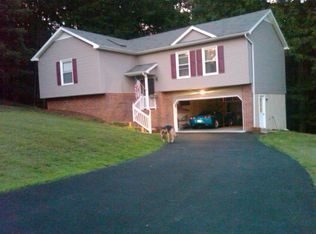 2 Cove Ct, Stafford, VA 22554
