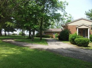 5161 Stewart Rd, Lexington, KY 40516