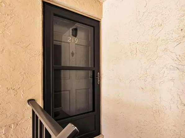 219 Elmwood Cir #219, Seminole, FL 33777