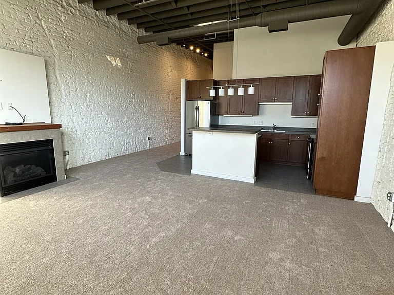 1319 Leavenworth St #211 — Photo 10