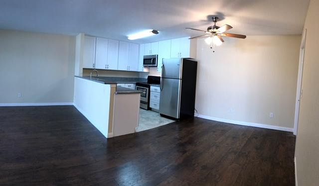 84-2 kitchen dining room