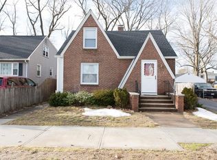 134 Draper St, Springfield, MA 01108