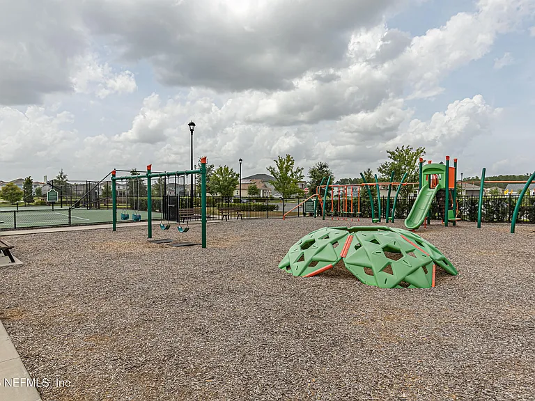 3956 Bloomfield Ct — Photo 38