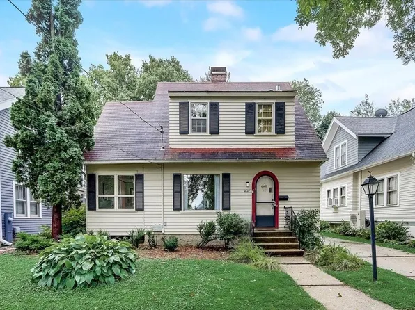 2629 Mason St, Madison, WI 53705