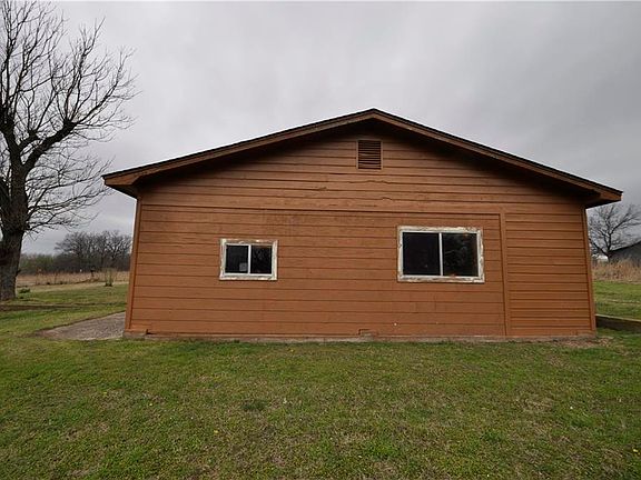 2nd image of 21918 Highway 244 N