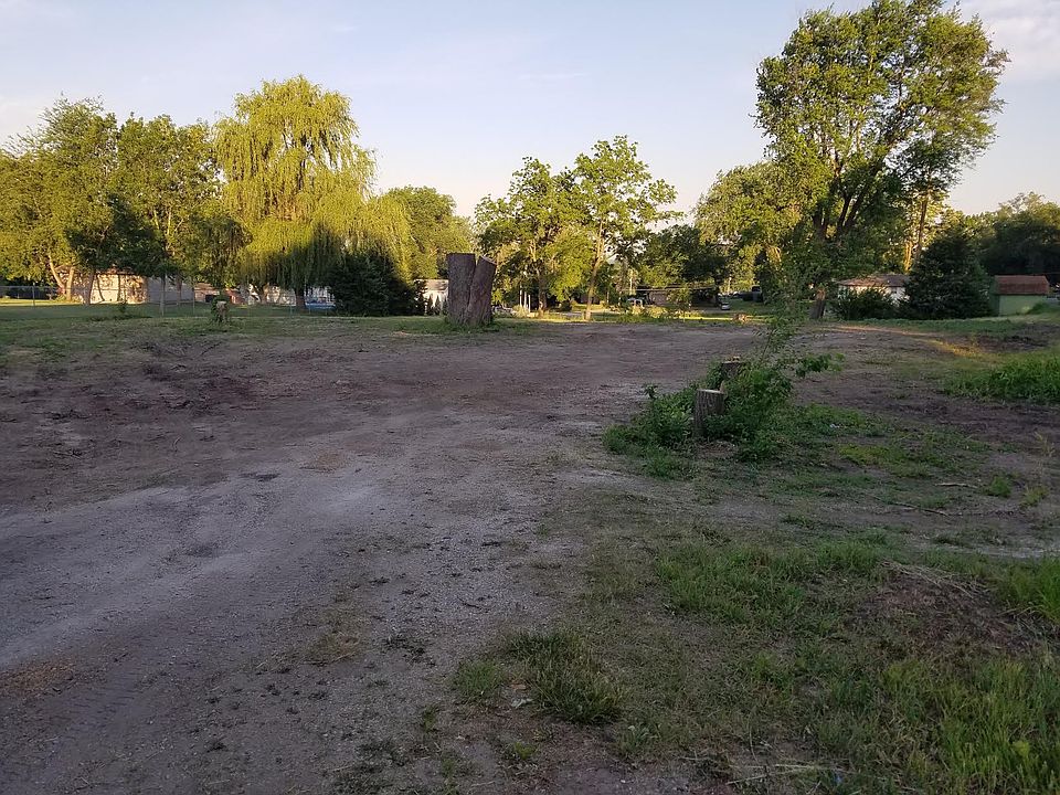 2nd image of 5480 NE 3rd St