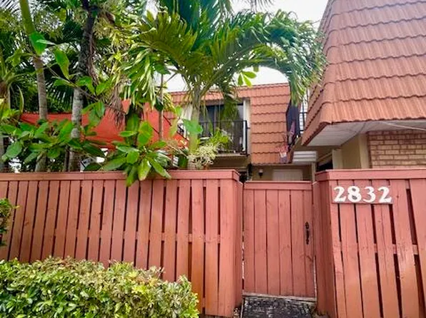 2832 SW 12th Street, Deerfield Beach, FL 33442